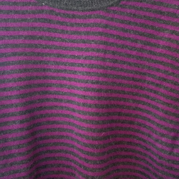 NWT Lord & Taylor crew neck cashmere sweater - Picture 2 of 4